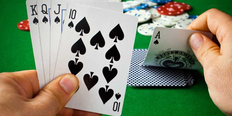 ca-cuoc-poker-kham-pha-the-gioi-day-hap-dn-2296