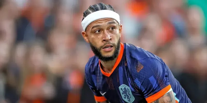 cau-thu-bong-da-memphis-depay-tu-chang-trai-tre-den-ngoi-sao-san-co-3263