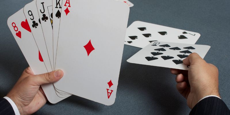 hinh-anh-poker-viet-nam-kham-pha-the-gioi-poker-online-dang-tang-truong-3591-0