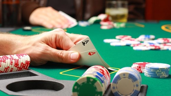 hinh-anh-bai-poker-la-gi-luat-choi-poker-co-ban-2594-0
