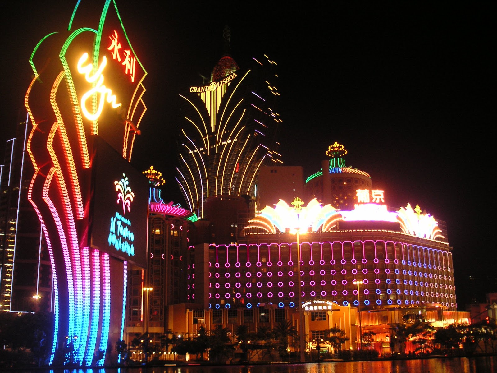 hinh-anh-casino-may-trai-nghiem-dinh-cao-2581-1