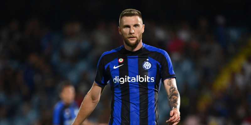 hinh-anh-kham-pha-tai-nang-cau-thu-bong-da-milan-skriniar-hanh-trinh-tu-nguoi-moi-den-ngoi-sao-2726-1