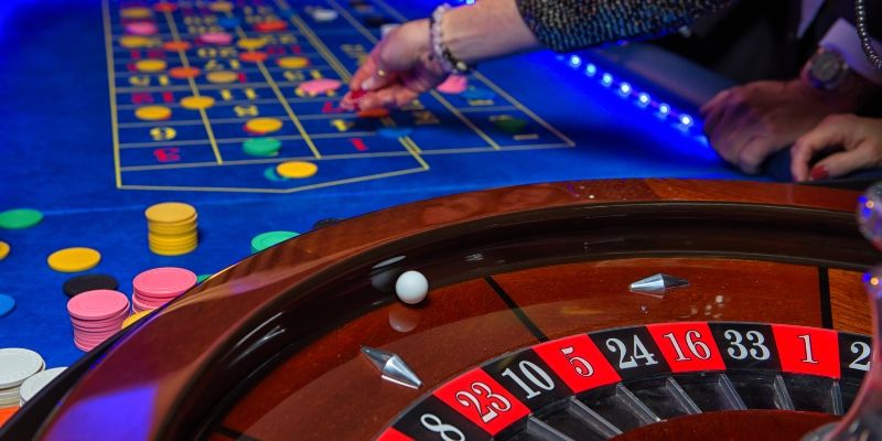 hinh-anh-casino-giai-tri-online-su-phat-trien-cua-nganh-cong-nghiep-truc-tuyen-2772-0