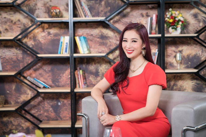 hinh-anh-ceo-thu-jumy-nguoi-dn-dat-five88-den-thanh-cong-3747-1